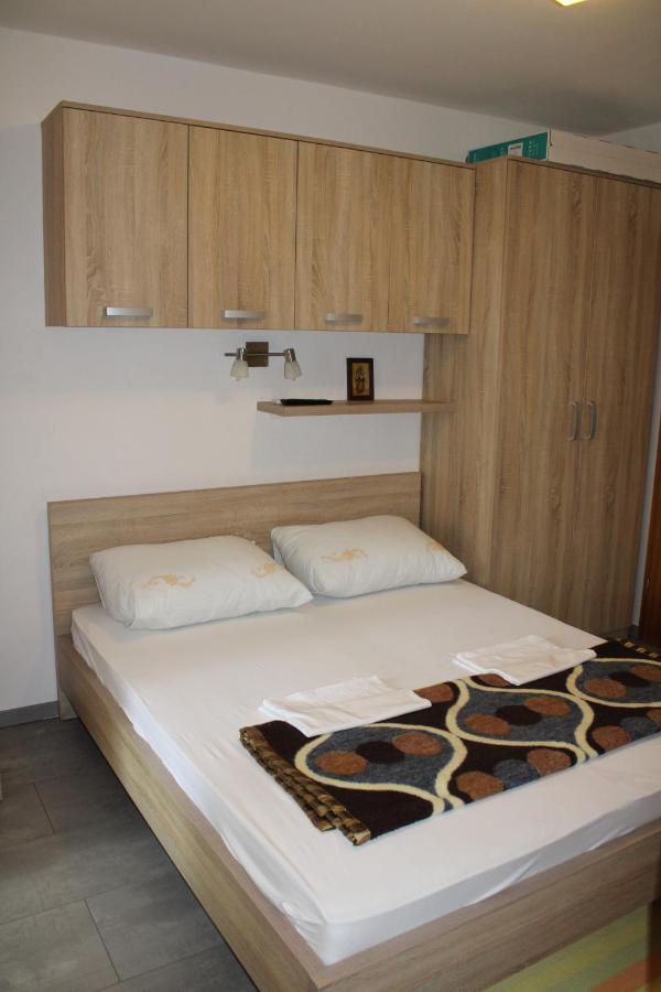 Studio Apartman Stefanija Селце Экстерьер фото
