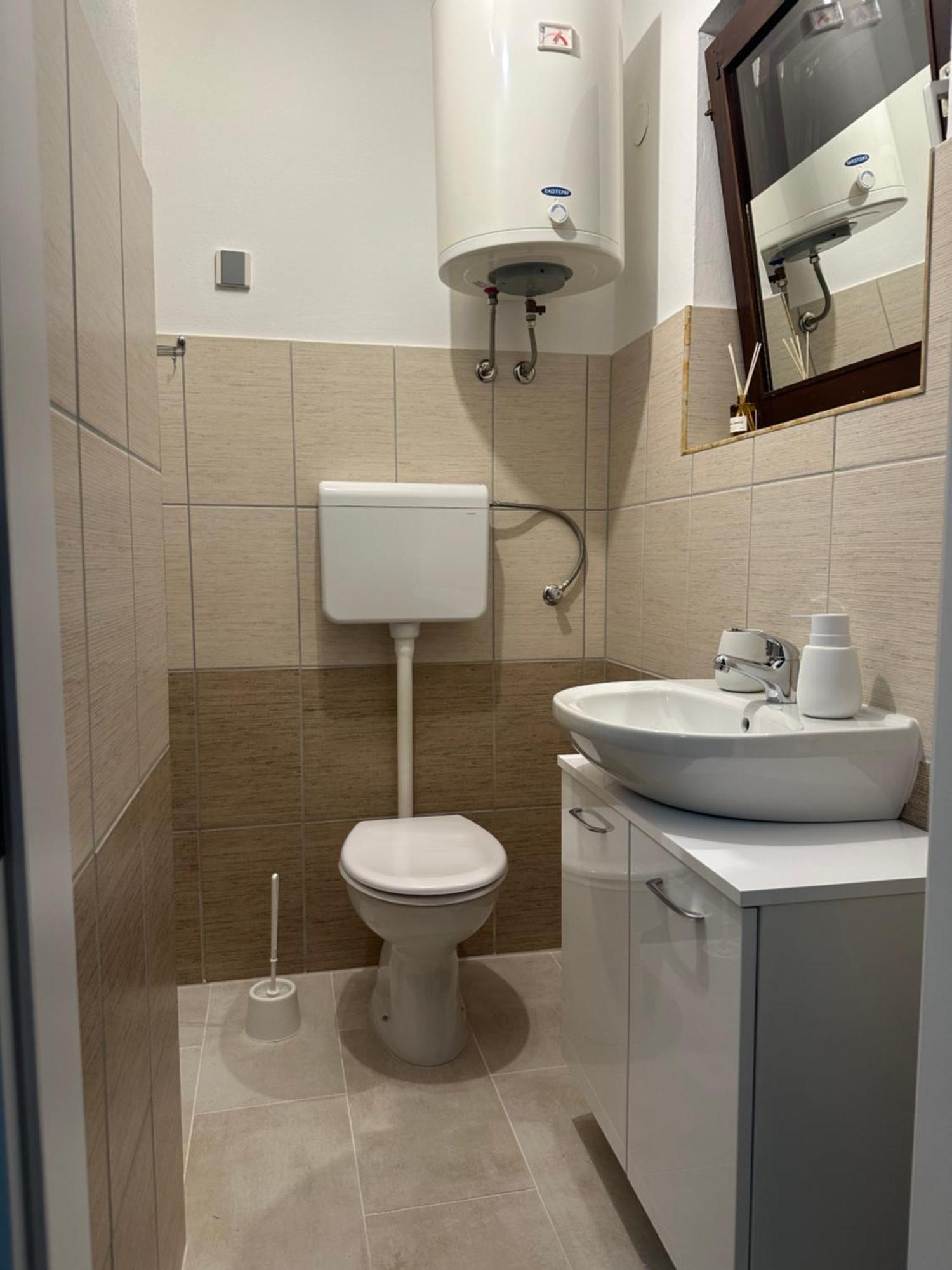 Studio Apartman Stefanija Селце Экстерьер фото